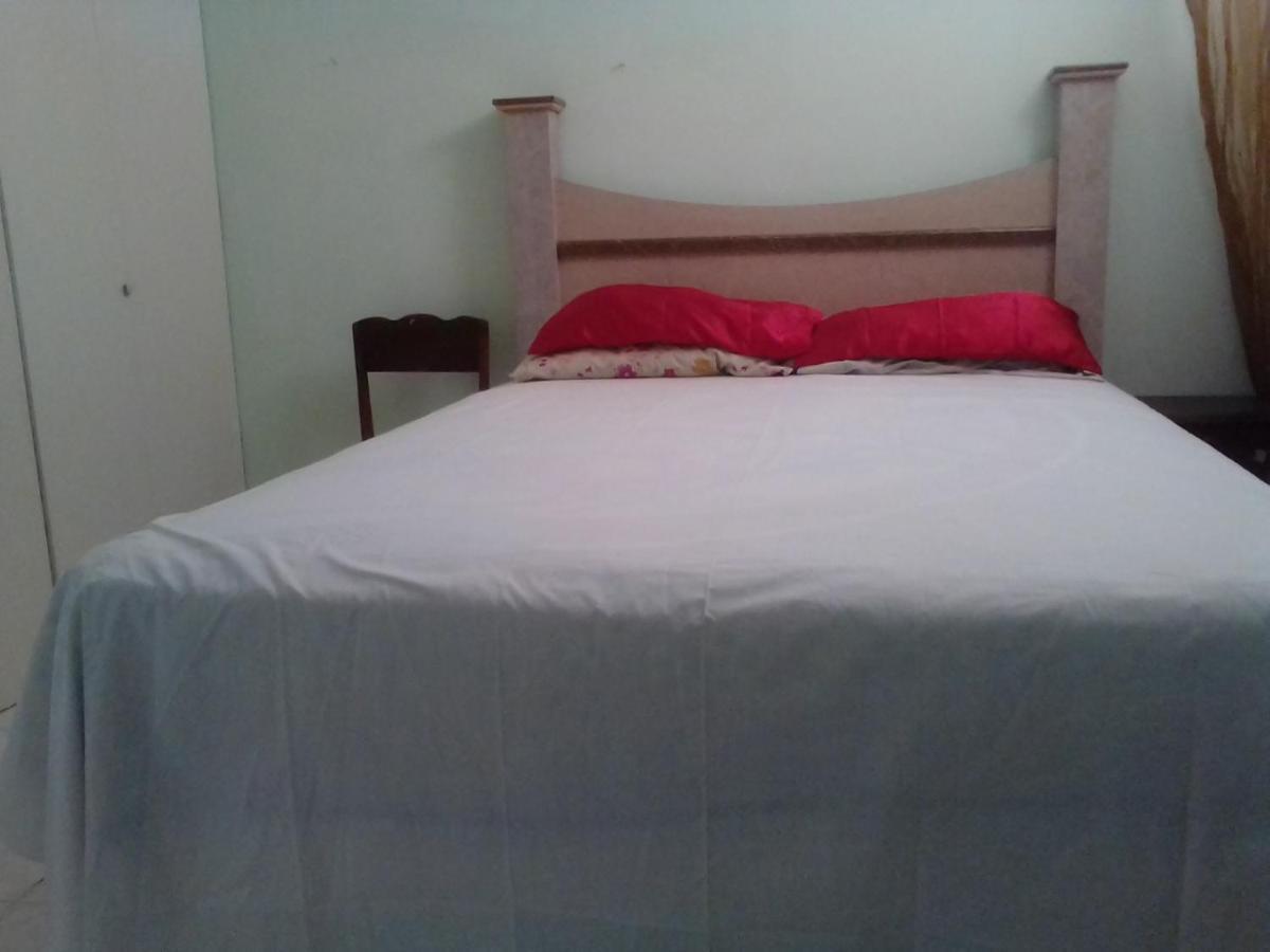 Ferienwohnung Nice Oakwood Constant Spring Rd Apt Kingston Exterior foto